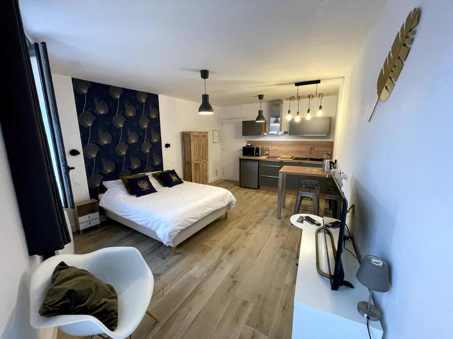Alp Chartres - Cosy Studio Au Coeur De Chartres Avec Parking 外观 照片