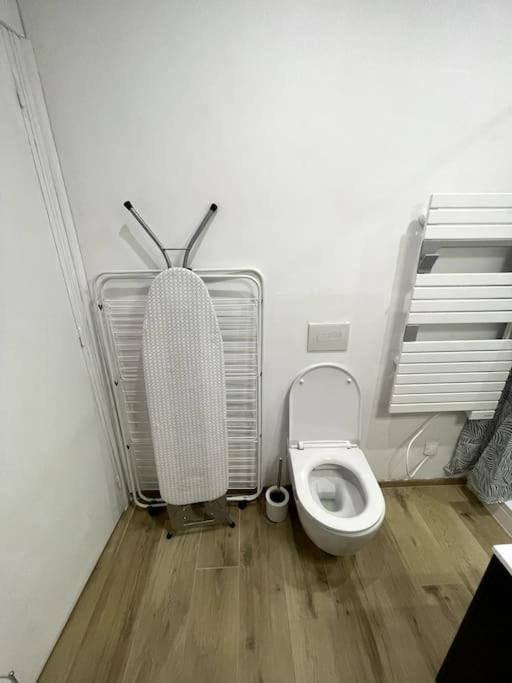 Alp Chartres - Cosy Studio Au Coeur De Chartres Avec Parking 外观 照片